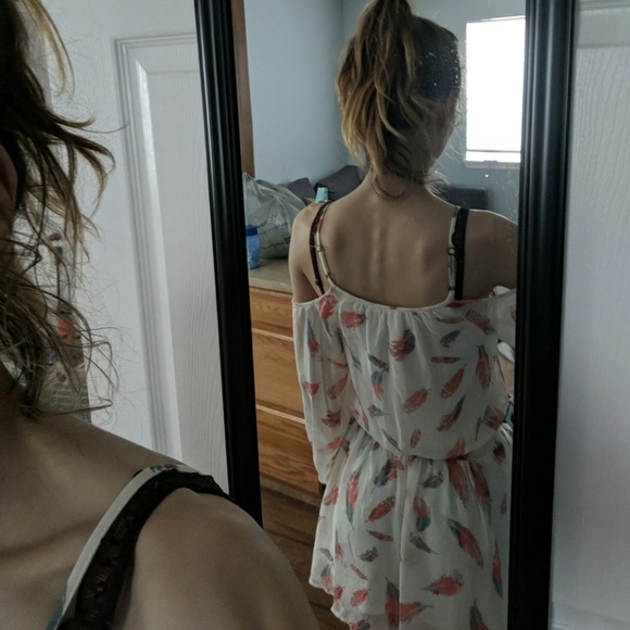 Cold Shoulder Dress - Picture 2 of 4